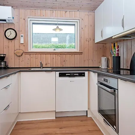 Holiday home 10 Person In B Rkop Egeskov (Syddanmark)